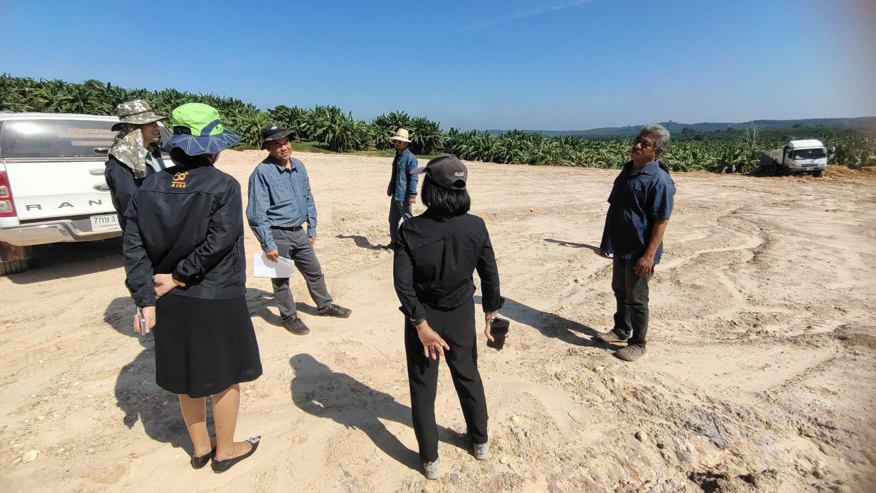 title - ปทจ.กระบี่ พร้อมเจ้าหน้าที่ที่เกี่ยวข้องลงพื้นที่ติดตามความก้าวหน้าการดำเนินงานโครงสร้างพื้นฐานในพื้นที่ คทช.แปลงตำบลกระบี่น้อย